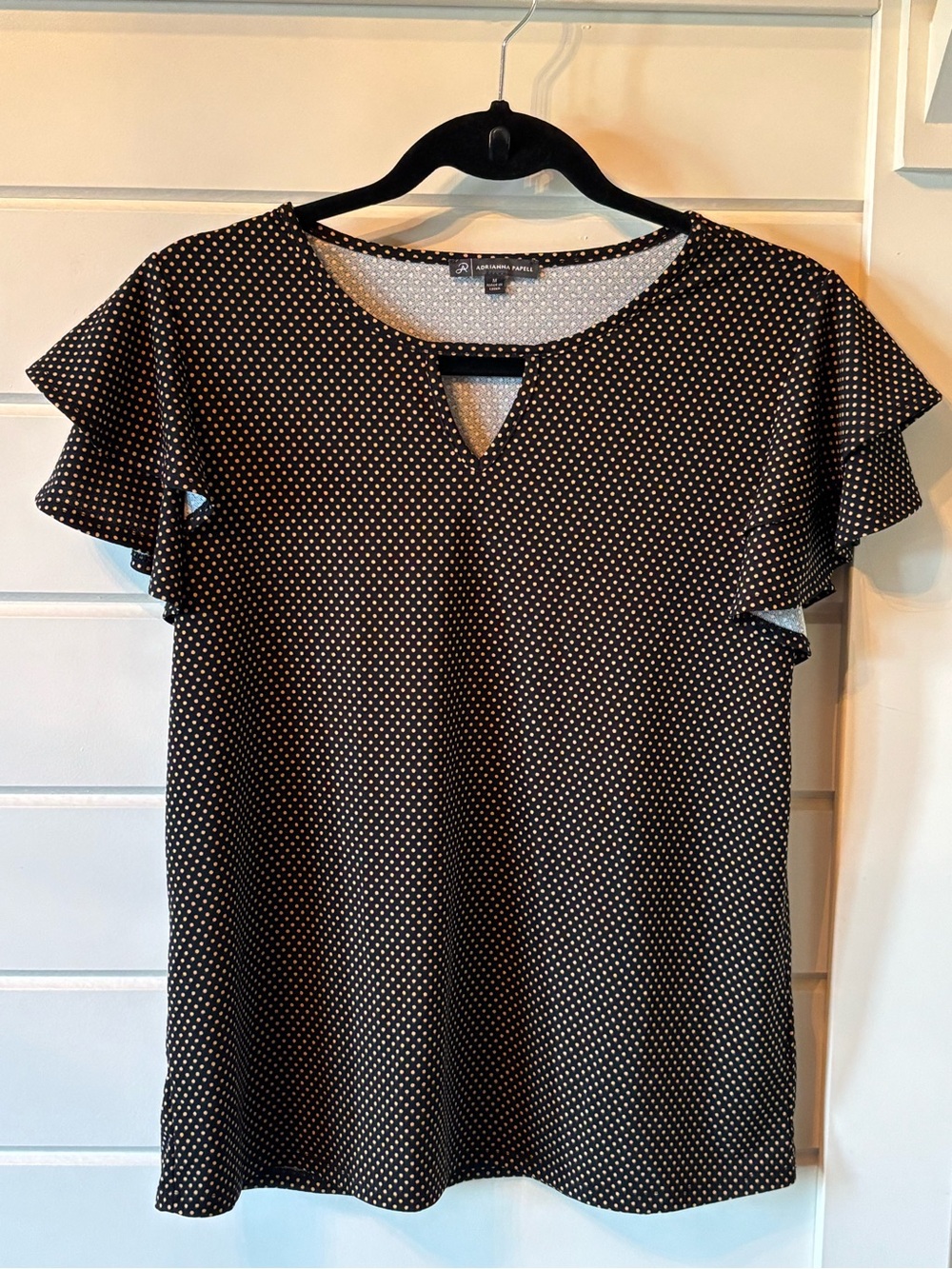 Adrianna Papell Black and White Polka Dot Keyhole flutter sleeve top